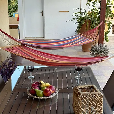 Golden Horizon Retreat, Tranquil Atmosphere Next To The Sea! *